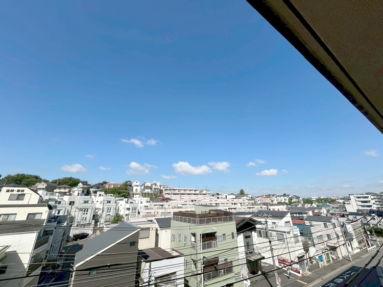 その他 眺望や窓からの景色が良いと、家で過ごす時間も快適です。