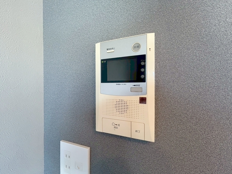 その他 誰が来てもわかる様にモニター付きインターホンを設置。