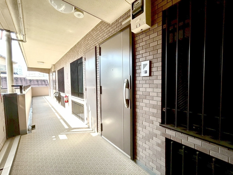 その他 清潔感のある落ち着いた雰囲気の玄関です。