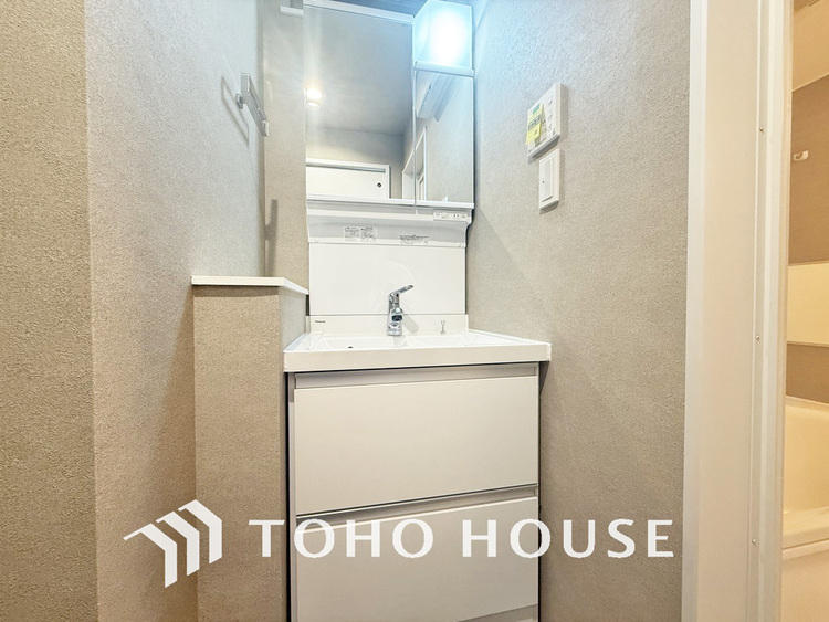 洗面 大きな洗面鏡付き、朝の身支度も楽しくなりますね