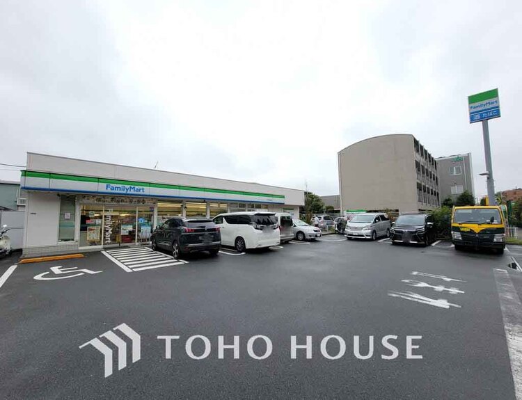 周辺 ファミリーマート 世田谷粕谷店　距離650ｍ