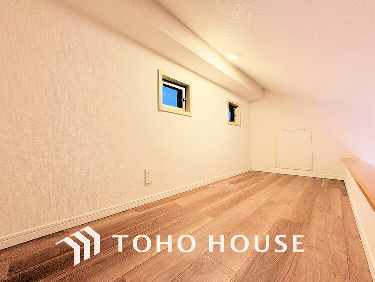 収納 ロフト付きで荷物が多い方でも安心の収納力。季節物の衣類など整理整頓できますね