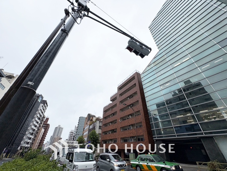 内装 【Cool wind】◆窓を開けると◆冷涼な風、そよぐリビング。だんらんの場所はここから始まり、ここで終わる。家族の笑顔が集う素敵な場所だから、こだわり抜いた思いが詰まっているのだと思う。