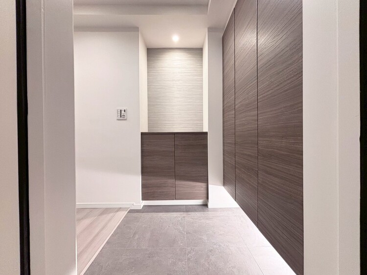 その他 清潔感のある落ち着いた雰囲気の玄関です。