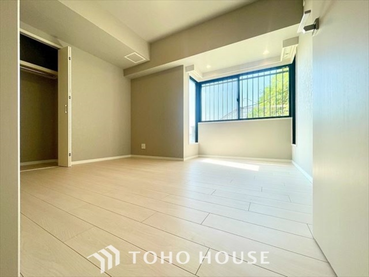 内装 【PRIVATE ROOM】◆属毛離裏◆子は父を手本とし、母に愛育されて成長する。家族の深い繋がり。いつまでも大切にしたい。