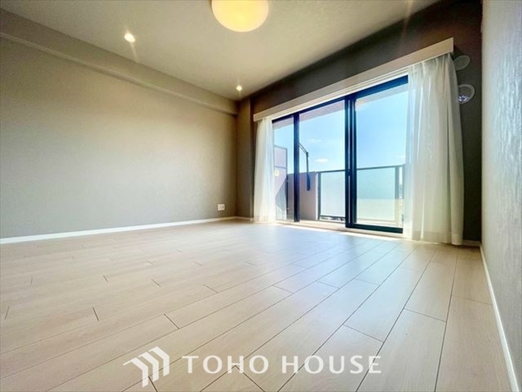 内装 【LIVING】◆住む喜び、楽しさ、感動◆を君と共有したい。いつまでもずっと家族を見渡せるこの広い空間で。