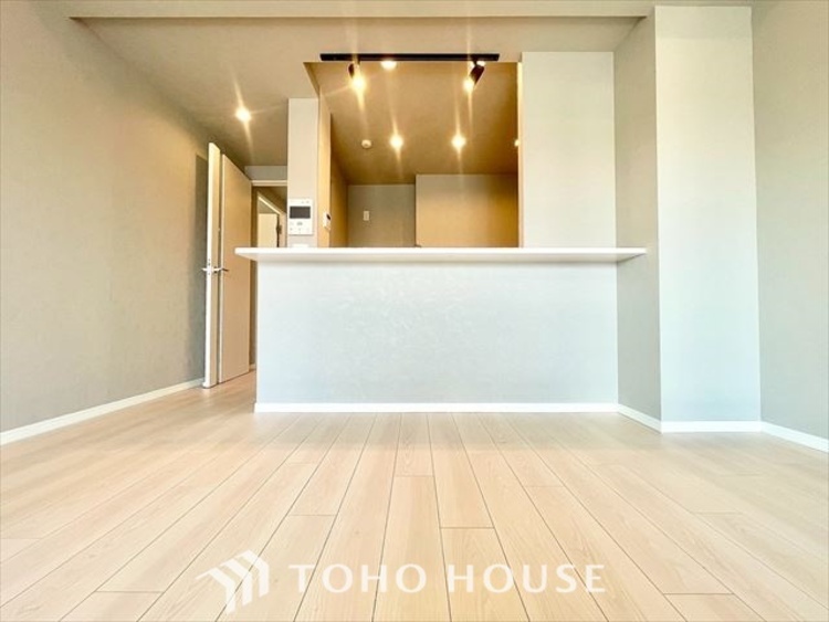 内装 【LIVING】◆Sunshine◆光が燦々と入り、いるだけで気持ちいい。「開放的でゆとりあるお部屋です。」