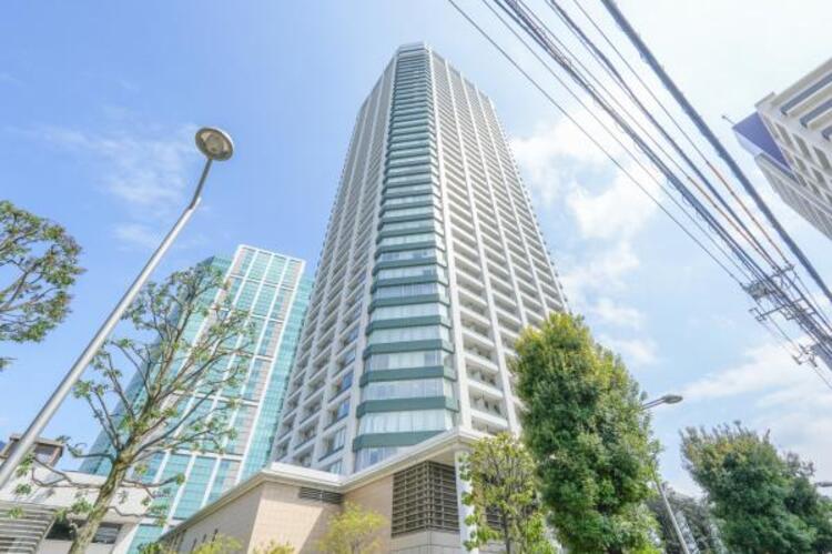 外観 豊かな居住性とクオリティが見事に調和した住空間は住まうことの喜びを感じさせてくれます。