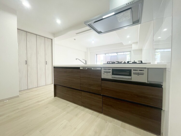 その他 開放感のあるキッチンスペース。調理をしながら、会話も弾みそうですね。