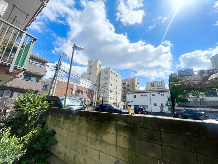 その他 眺望や窓からの景色が良いと、家で過ごす時間も快適です。