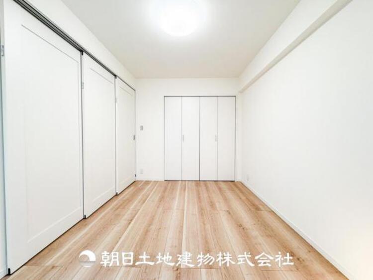 内装 人間の感性を育むプライベートルームはシンプルが１番だと思います。