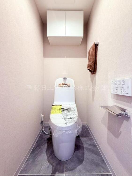 トイレ 【トイレ】ウォシュレット、保温機能付き便座など充実の設備です　お掃除がしやすくストレスフリー！！ 