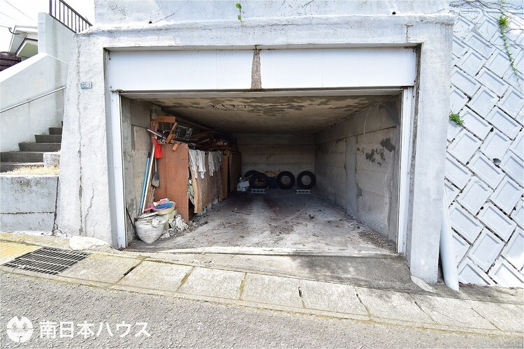 その他 【駐車場】駐車1台分です！高さに制限がありますでの現地にてお確かめください。