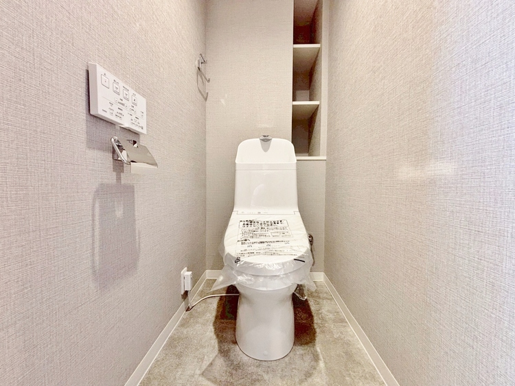 トイレ 暮らしの中のさりげないひとときの快適さにも、こだわりを、持って設備を配しております。