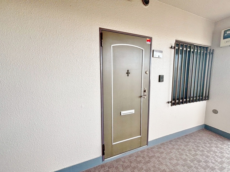 玄関 玄関を開ければ、そこは安らぎのご自宅。