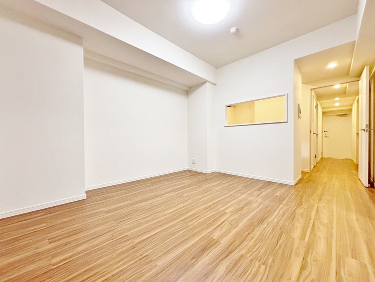 居間 居心地の良い空気感は、暮らしのステージを彩り、心からのやすらぎと満足感を与えてくれます。