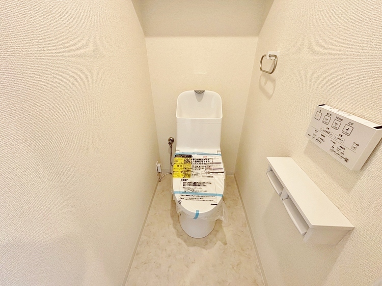 トイレ 暮らしの中のさりげないひとときの快適さにも、こだわりを、持って設備を配しております。