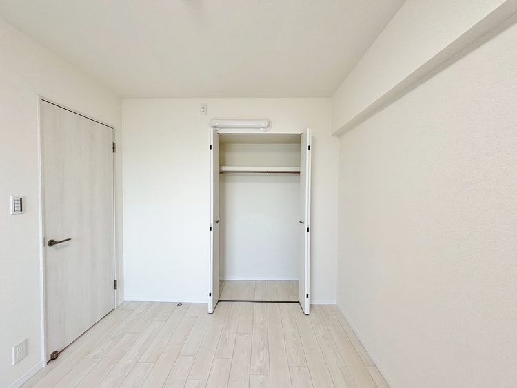 収納 居室にはクローゼットがあり、荷物もスッキリ収納して快適にお過ごしいただけます。