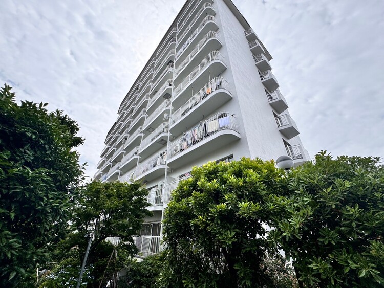 外観 現地に足をお運びいただいた際には、周辺散策などをお勧めいたします。