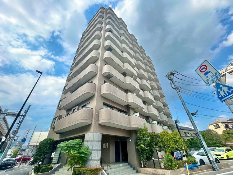 外観 現地に足をお運びいただいた際には、周辺散策などをお勧めいたします。