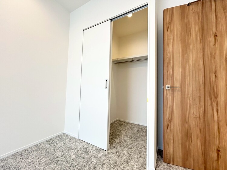 その他 家電やスーツケース、ストック品など何でも片付く嬉しい空間です。