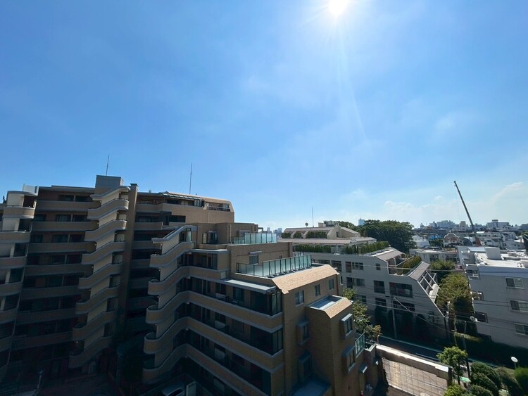 その他 眺望や窓からの景色が良いと、家で過ごす時間も快適です。