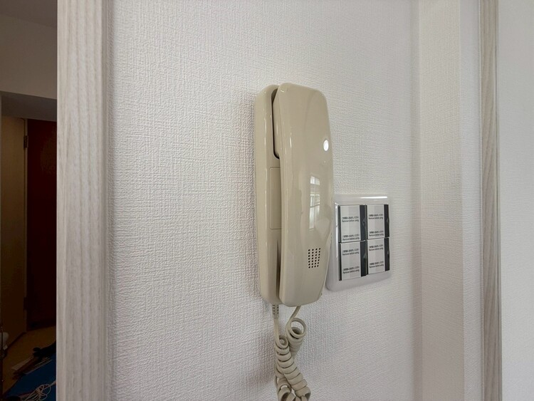 その他 室内にはインターホンを設置。快適と安らぎを合わせた優しい設計。