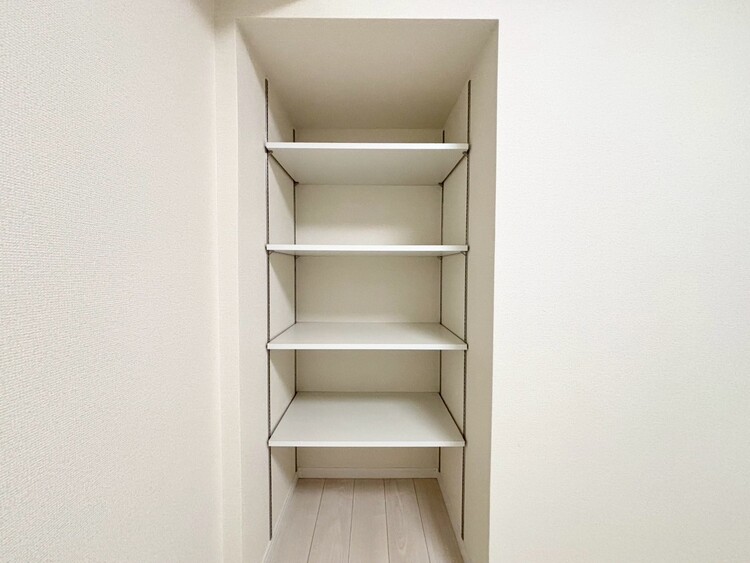 その他 家電やスーツケース、ストック品など何でも片付く嬉しい空間です。