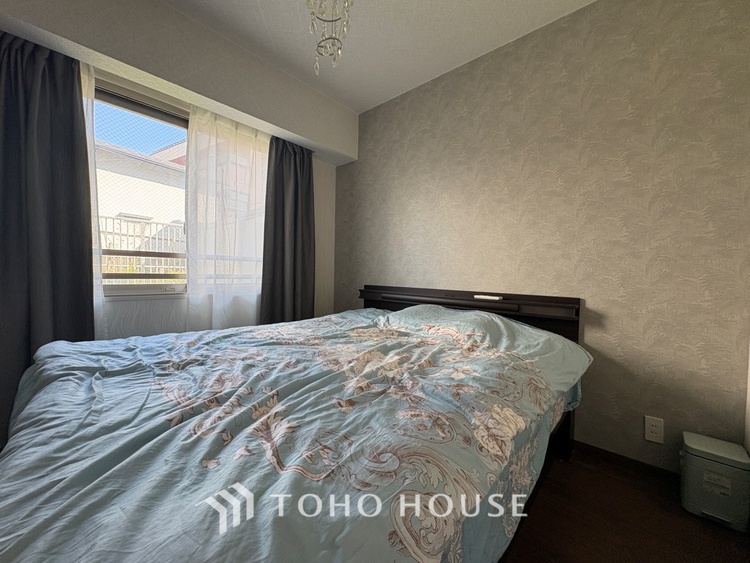 内装 寝室は一日の疲れを癒す大切な空間。快適で落ち着けるおすすめの間取りです。