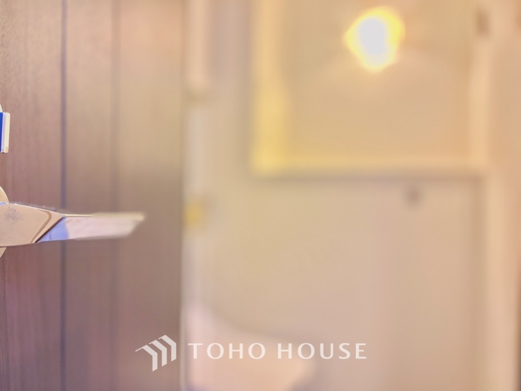 トイレ 清潔感あふれる快適なトイレ。毎日を心地よく過ごせるおすすめポイントです。