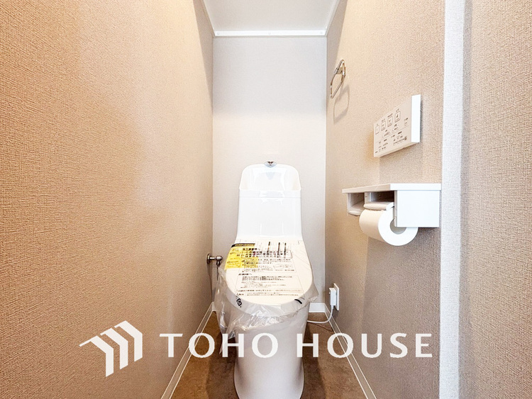 トイレ トイレには快適な温水洗浄便座付