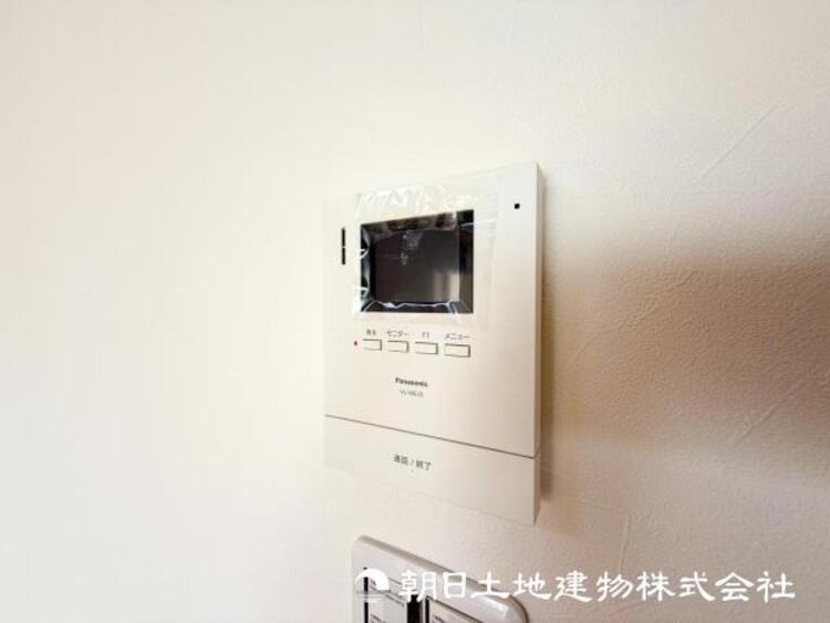 その他 【モニター付インターホン】お子様のお留守番にも安心なＴＶモニタ付インタホン。来客者を確認できる上に留守中の録画もできます