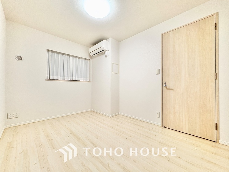 内装 【Entrance of your life】明るい玄関が家族を迎え入れる。今日はどんな一日が待っているんだろう。皆どんな一日を終えて帰ってくるんだろう。