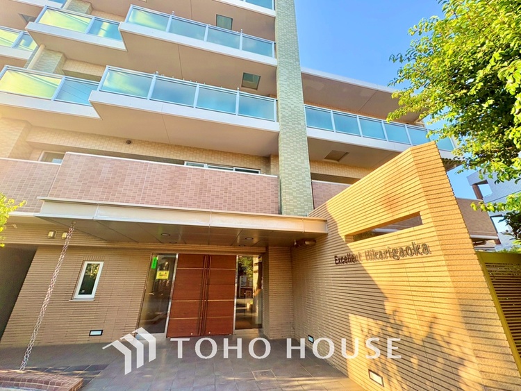 外観 【APPEARANCE】◆眩い◆光が燦々と入り、家族の笑顔を照らす。「いつまでも続いて」と願う夢のような毎日がここにある。