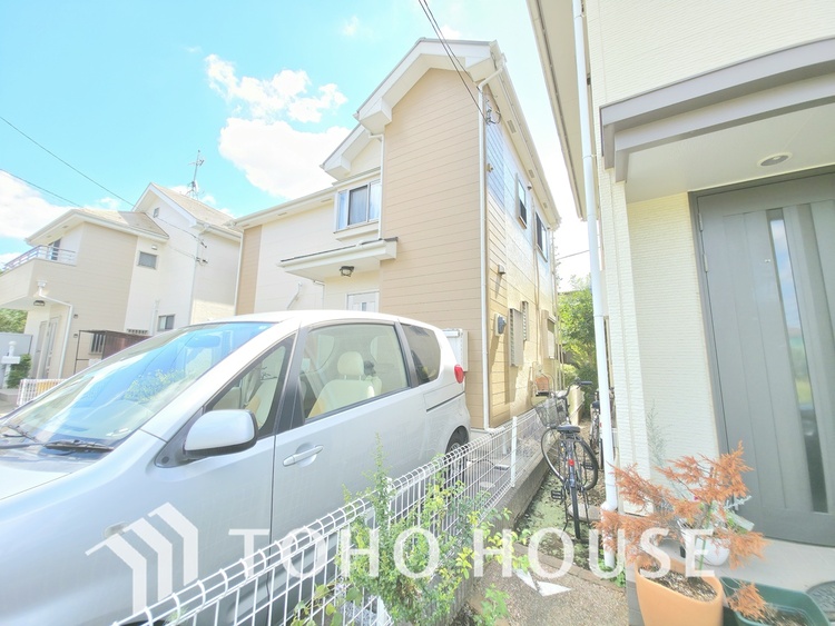 外観 築浅ならではの、新築のように美しい住まいです。最新の設備が整っており、すぐに快適な新生活を始められます。