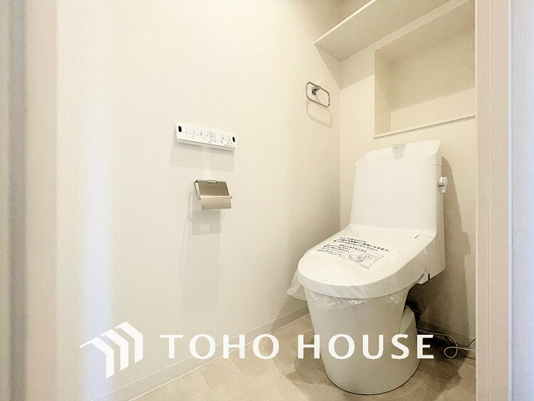 トイレ トイレには快適な温水洗浄便座付