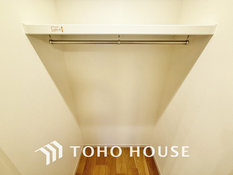 収納 沢山のお洋服を綺麗に収納できる「ウォークインクローゼット」