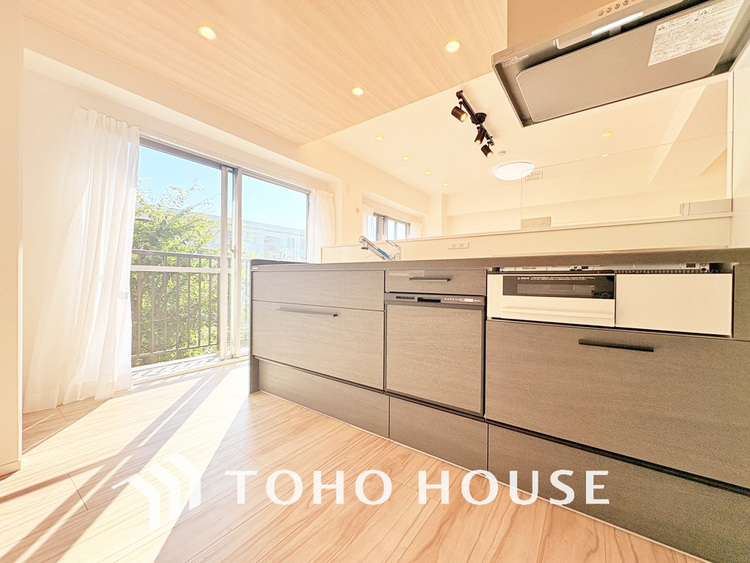 キッチン デザインと機能性を兼ね備えたシステムキッチン