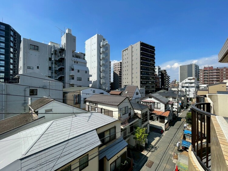 その他 眺望や窓からの景色が良いと、家で過ごす時間も快適です。