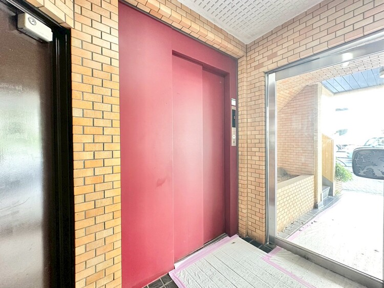 その他 エレベーター完備のため荷物が多くなっても安心。