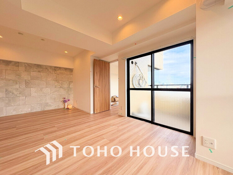 内装 家族みんなが爽やかに過ごせるように、光をたっぷり取り込んだLDK