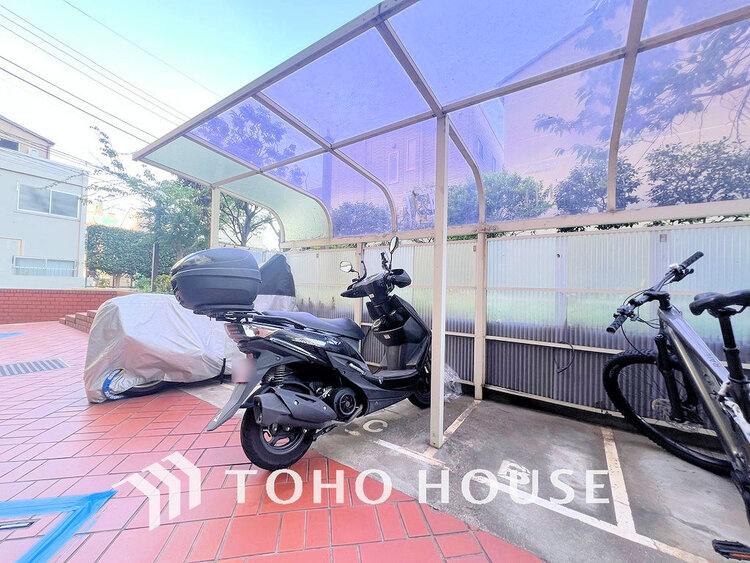 その他 バイク置場（料金・空き状況はご確認ください）