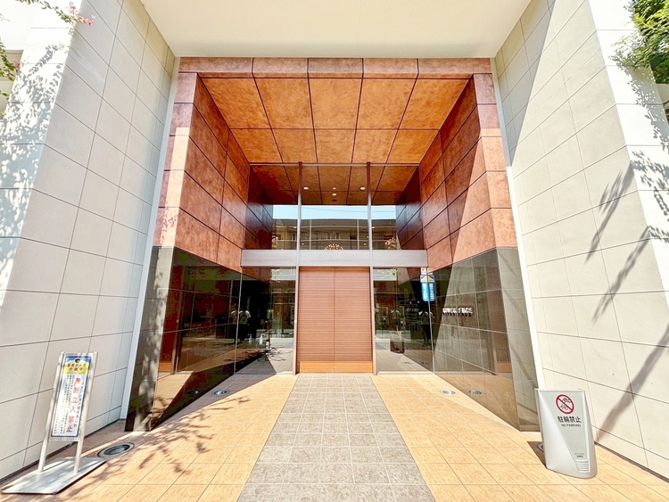 エントランス エントランスは、毎日の行き帰りで使う大事な空間です。