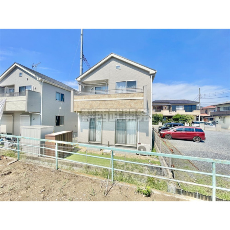 外観 南側には建物がないため、陽当たり良好です。