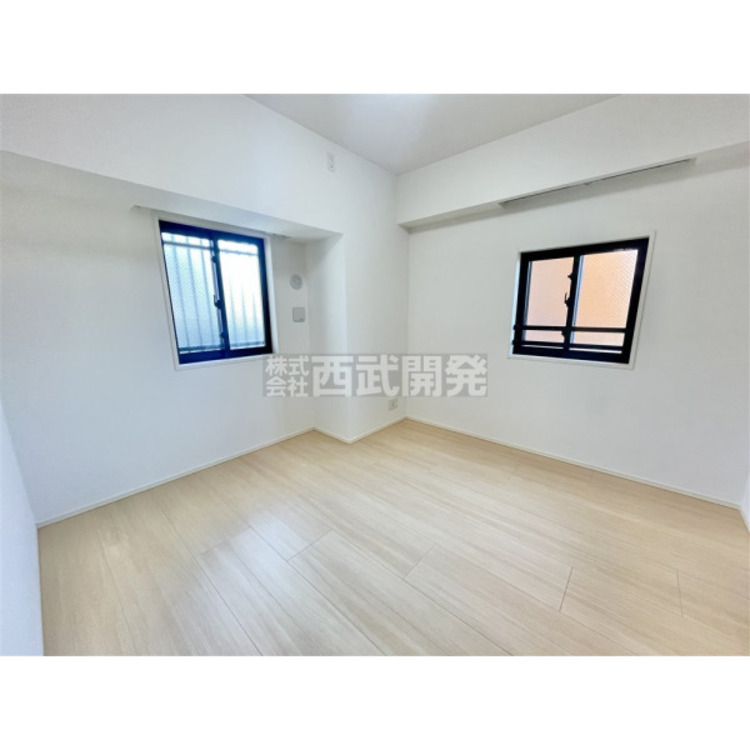 内装 穏やかな日差しと心地よい風が吹き抜ける窓配置