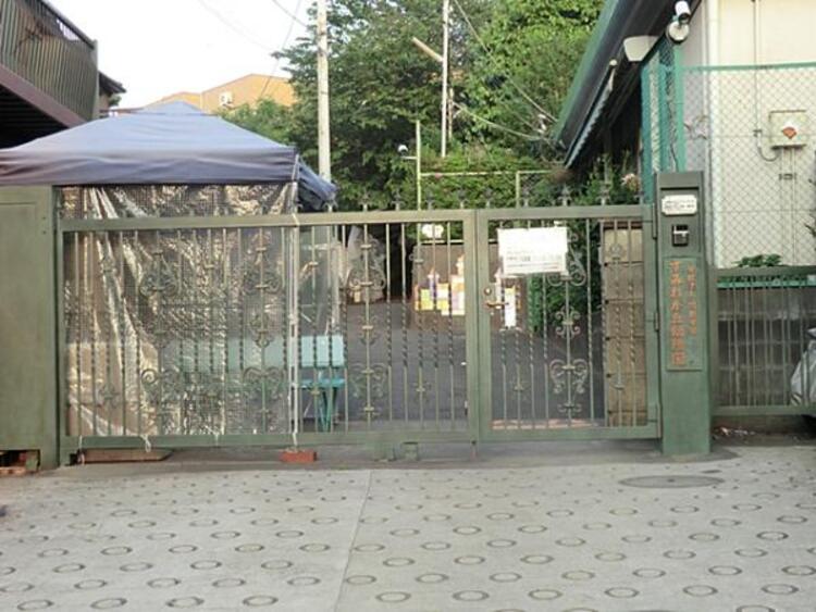 周辺 すみれが丘幼稚園　620ｍ