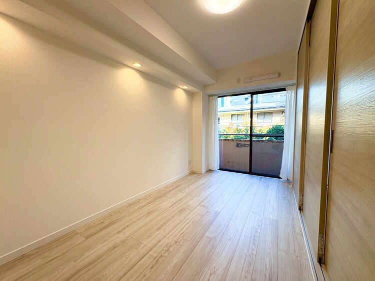 その他 清かで艶やかな時間をもたらしてくれる室内です。