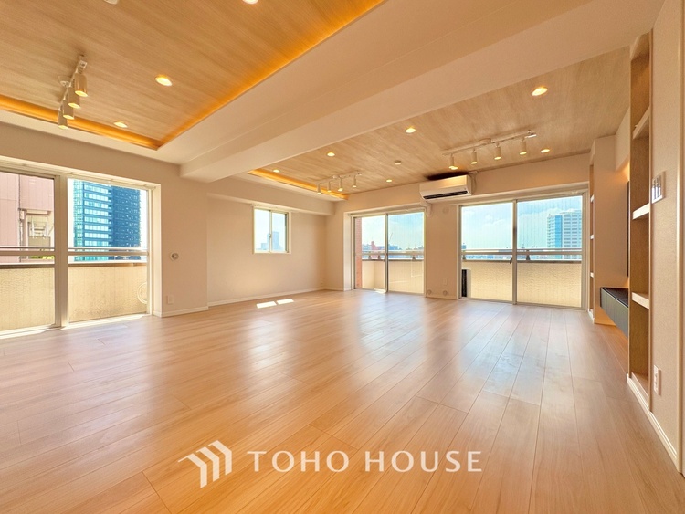 内装 【Private room】感性を育むプライベートルームはシンプルでスマートな空間。好みの空間で読書をしたり、音楽を聞いたりと一人の時間も充実したものにできます。