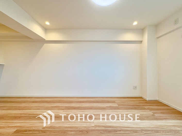 内装 「想像していた以上に広い」が写真を撮っているときの感想です。家事動線に配慮したプランによりご家族がくつろげる明るく広い空間が確保できました。