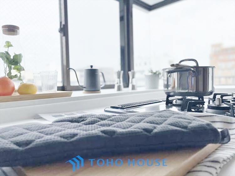 内装 ◆ここに在る◆事も無げに美しく、伝えるには筆舌に尽くし難い。豪華絢爛や華美と言う事ではなく、住まう者にとって暮らし易く心地がいいと言う美しさがこの住まいには込められている。